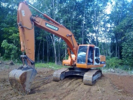 ขายด่วน!!! Doosan 225 สภาพสวยพร้อมใช้งาน ไมล์ 6000.ซม.