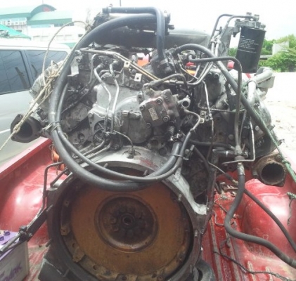 เครื่องยนต์ นิสสัน  Rh8ไม่โบ 8สูบ