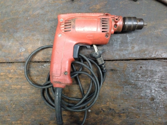 ขายสว่าน maktec MT651 ตัวเล็ก มีีระบบ ซ้าย-ขวา ใช้งานได้ดี