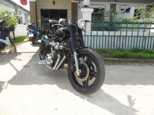 Cb750 16v custom bobber