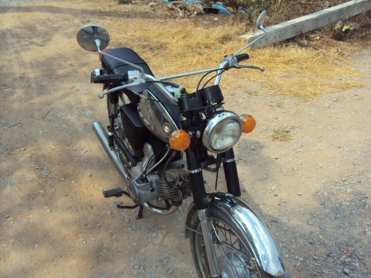 ขาย รถซูซูกิ a100มีทะเบียนสวยเครื่องนิ่มสนใจติดต่อสรกฤช081-8478107