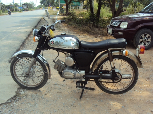 ขาย รถซูซูกิ a100มีทะเบียนสวยเครื่องนิ่มสนใจติดต่อสรกฤช081-8478107