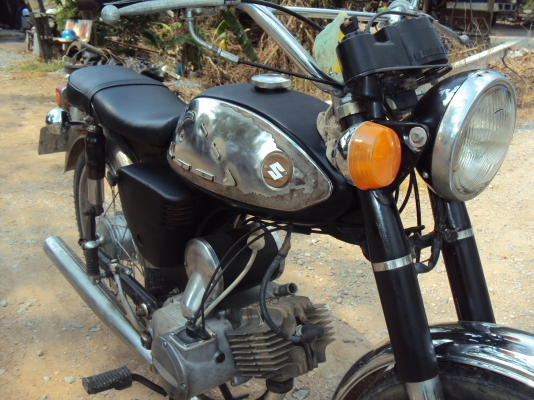 ขาย รถซูซูกิ a100มีทะเบียนสวยเครื่องนิ่มสนใจติดต่อสรกฤช081-8478107