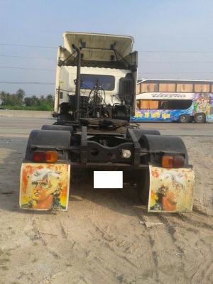 ขาย 10 ล้อหัวลาก 2 เพลา Hino มีสองคันให้เลือก โทร 088-4501277