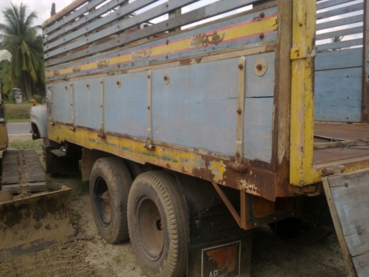 ขายISUZUหัวยาว10ล้อ 2เพลาดั๊มคอกเกษตร สภาพสวยพร้อมใช้ ติดต่อได้ที่คุณ อ๊อฟ พิจิตร 086-737-9991