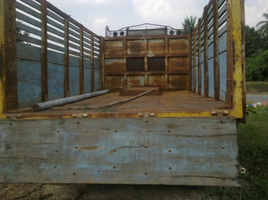 ขายISUZUหัวยาว10ล้อ 2เพลาดั๊มคอกเกษตร สภาพสวยพร้อมใช้ ติดต่อได้ที่คุณ อ๊อฟ พิจิตร 086-737-9991