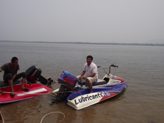 ขาย เรือ บานาน่าโบทรูปปลาฉลาม ราคาถูกๆ ติอต่อได้ที่ 0828424044 อาร์ท ขาย เรือ บานาน่าโบทรูปปลาฉลาม ราคาถูกๆ ติอต่อได้ที่ 0828424044 อาร์ท