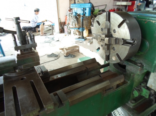 แท่นกลึง 5 ฟุต 3 เพลา เกียร์บล็อก 65,000 แท่นกลึง 5 ฟุต 3 เพลา เกียร์บล็อก 65,000