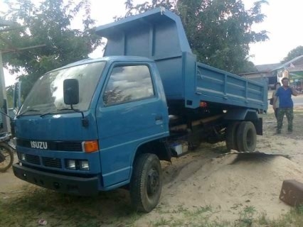 ขาย6ล้อ NPR 115แรงดั้ม คัชชีสวย พ่วงมาลัยเพาเวอร์ ยางพร้อมใช้ เอกสารพร้อมโอน