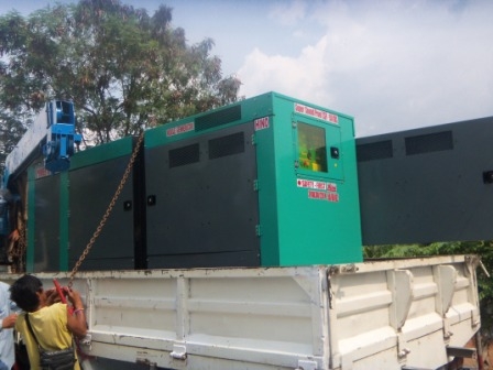 ขายเครื่องปั่นไฟนำเข้าMITSUBISHI 200 Kva.ไฟออกเต็มรับประกัน 6 เดือน(มีอะไหล่ทุกชิ้นส่วน)