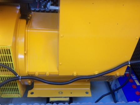 ขายเครื่องปั่นไฟนำเข้าMITSUBISHI 200 Kva.ไฟออกเต็มรับประกัน 6 เดือน(มีอะไหล่ทุกชิ้นส่วน)