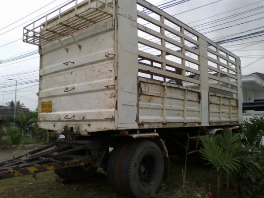 ขายลูกพ่วง 3 คาน ไม่ดั้ม (3 เพลา)ราคาถูกติดต่อด่วนครับ