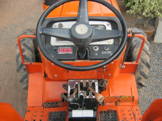 ขายด่วนรถไถนาคูโบต้า zl 3202 dt-m 4wd 2เพลาพวงมาลัยเพาเวอร์ พร้อมอุปกรณ์ผาน lcs 6x22พร้อมใช้ครับ.....