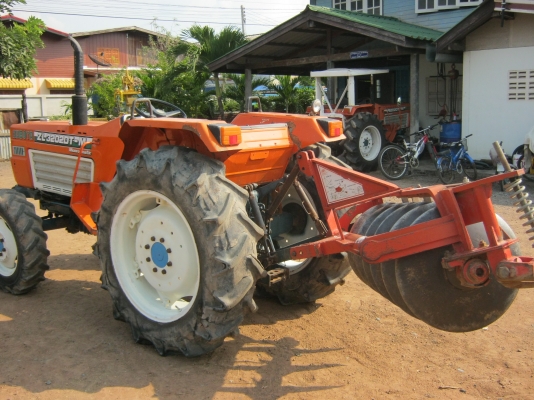 ขายด่วนรถไถนาคูโบต้า zl 3202 dt-m 4wd 2เพลาพวงมาลัยเพาเวอร์ พร้อมอุปกรณ์ผาน lcs 6x22พร้อมใช้ครับ.....