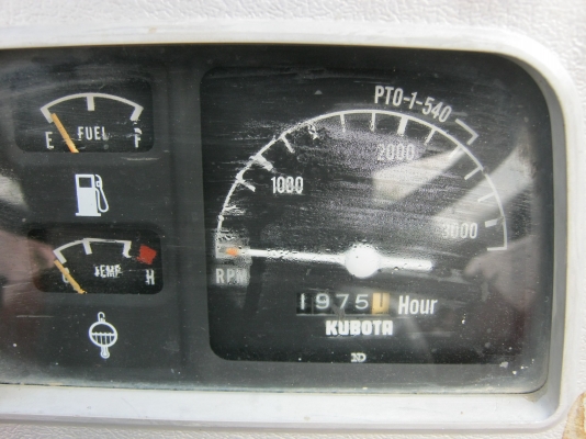 ขายด่วนรถไถนาคูโบต้า zl 3202 dt-m 4wd 2เพลาพวงมาลัยเพาเวอร์ พร้อมอุปกรณ์ผาน lcs 6x22พร้อมใช้ครับ.....