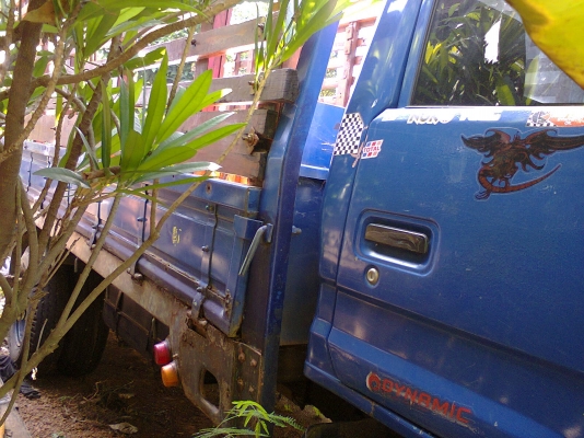 รถบ้านฝากขาย 6ล้อกลาง115แรงม้าBu91ยาว4.3ม.Fหน้า-หลังยางใหม่เครื่องดี ภาษีไม่ขาดพร้อมโอนรีบเลย