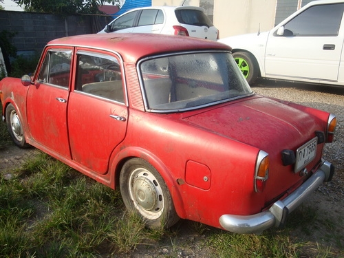 ขาย fiat 1100ครับ ขาย fiat 1100ครับ