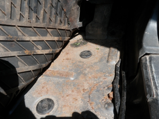 Mazda 1300 5 เกียร์ เดิมๆ แห้งๆ ภาษีเต็มพร้อมโอนครับ