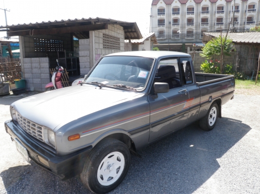 Mazda 1300 5 เกียร์ เดิมๆ แห้งๆ ภาษีเต็มพร้อมโอนครับ