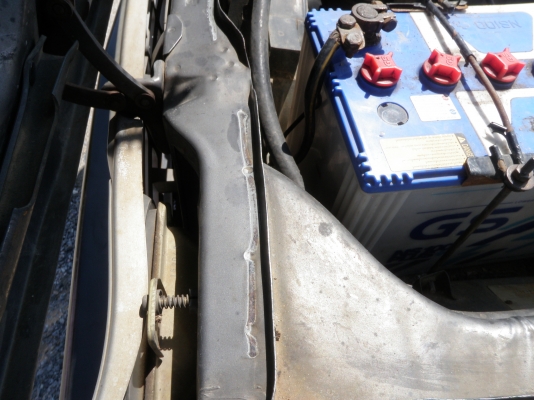 Mazda 1300 5 เกียร์ เดิมๆ แห้งๆ ภาษีเต็มพร้อมโอนครับ