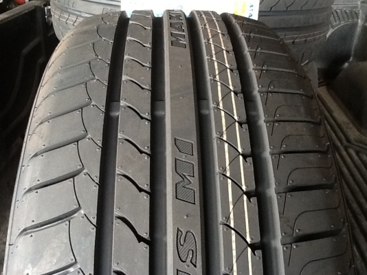 ขายยางใหม่ 215/50/17 ปี12 ทั้งชุด9900