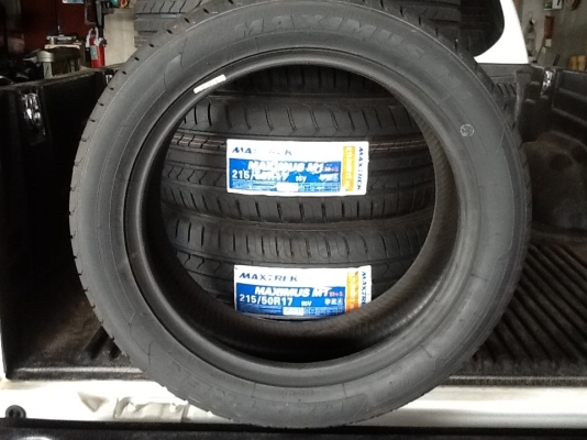 ขายยางใหม่ 215/50/17 ปี12 ทั้งชุด9900