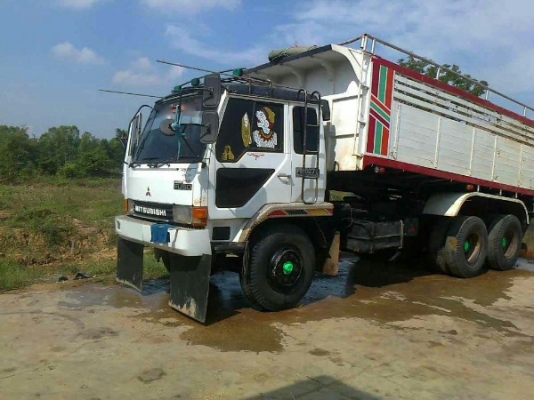 รถบรรทุก 10 ล้อดั๊มพ์ ยี่ห้อ MITSUBISHI รุ่น FUSO  195 แรงม้า สามารถติดต่อเจ้าของโดยตรง คุณวันชัย โทร.082-165-1965