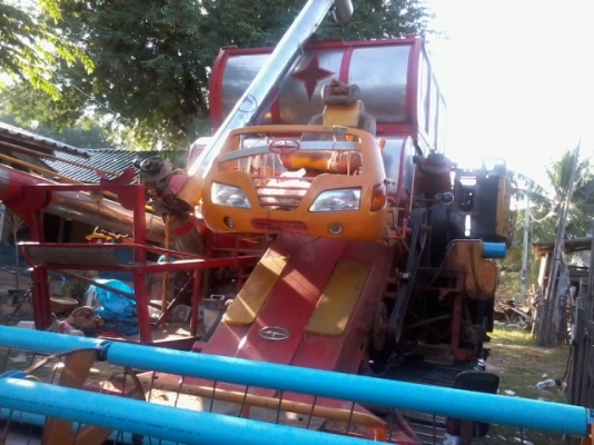 รับจองรถเกี่ยวข้าว ศักดิ์พัฒนา KM 47 12 HT  Dykin 23  JO8C