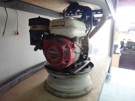 เครื่องสูบน้ำ เครื่องยนต์ Honda GX120 พร้อมท่อยาว6เมตร อุปกรณ์อื่นๆครบ ถูกๆครับ