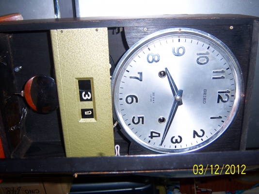 นาฬิกาไม้แขวนSEIKO