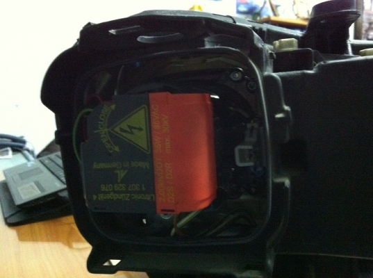 ขาย ไฟหน้า xenon w220 หน้าใส ของแท้ มือสอง