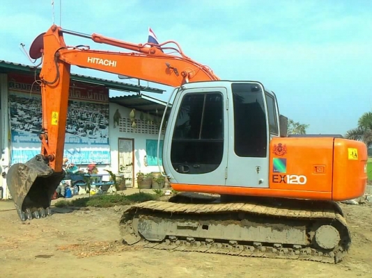 HITACHI EX 120-5 สภาพเก่านอก เอกสารครบ ไฟฟ้าหน้าจอพร้อม แอร์เย็น เอวแน่นมาก ช่วงล่างเต็ม พร้อมทำงานได้เลยครับ เอกสารเป็นใบอินวอยซ์ครับ