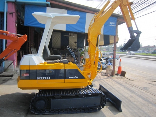 ขาย รถขุดเล็ก KOMATSU รุ่น PC10-5- แทร็กเหล็ก มือสองญี่ปุ่น