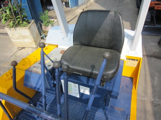 ขาย รถขุดเล็ก KOMATSU รุ่น PC10-5- แทร็กเหล็ก มือสองญี่ปุ่น