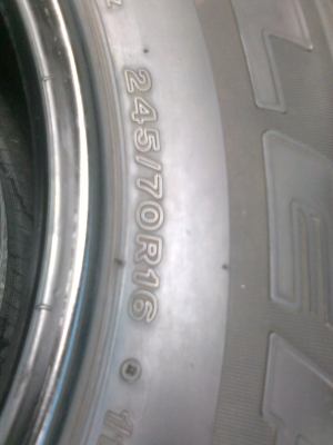 ขายยาง บิสโตน 245-70-r16 สวยๆ2200 ครับ ขายยาง บิสโตน 245-70-r16 สวยๆ2200 ครับ