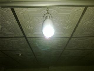 หลอดไฟอัจฉริยะแห่งอนาคต ( ULTRA BRIGHT QUICK RECHARGE )