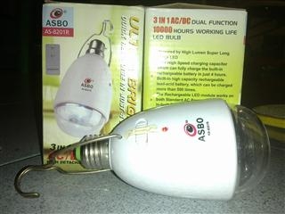 หลอดไฟอัจฉริยะแห่งอนาคต ( ULTRA BRIGHT QUICK RECHARGE )