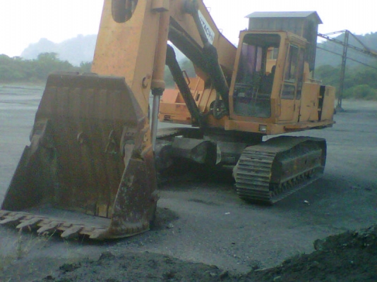 ขายรถขุดHITACHI UH16 สภาพสวยพร้อมใช้ ติดต่อได้ที่คุณ อ๊อฟ พิจิตร 086-737-9991