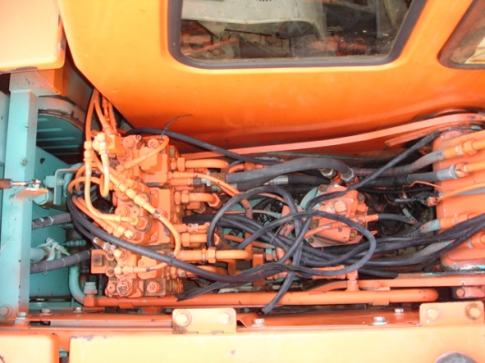 Kobelco SK60-3 (Mark five super) นำเข้าจากญี่ปุ่น ถึงไทยแล้วครับ สภาพดี ไม่แพงครับ