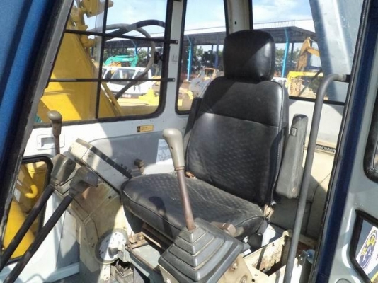 ขายKOBELCO SK120M3 สภาพพร้อมใช้ ราคาต่องรองได้ ติดต่อได้ที่คุณ อ๊อฟ พิจิตร 086-737-9991