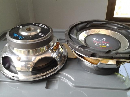 ขายลำโพง ซับ 10" 700W สักคู่ครับ