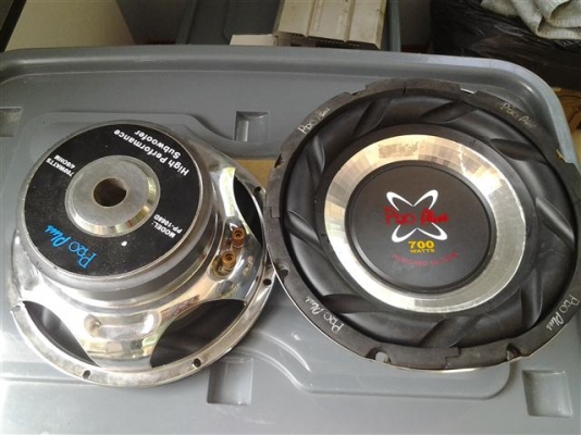 ขายลำโพง ซับ 10" 700W สักคู่ครับ