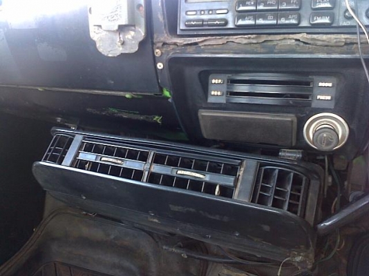 มาสด้าเล็ก สภาพเครื่องดีมาก สีดี ช่วงล่างดี เอกสารพร้อม 45,000 080 3382586