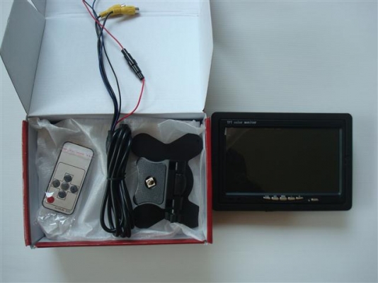 ขายจอ LCD ฝังหัวหมอนครับ 2 AV ตัดสลับเข้ากล้องถอยอัตโนมัติ