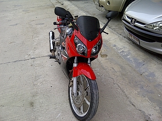 CBR150สีแดงดำ