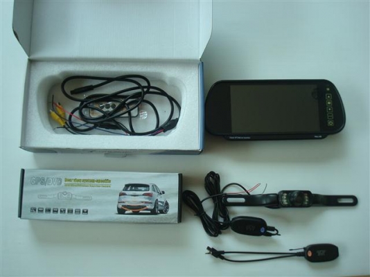 กระจกมองหลังจอ LCD 7นิ้วครับ 2 AV ตัดสลับเข้ากล้องถอยอัตโนมัติ