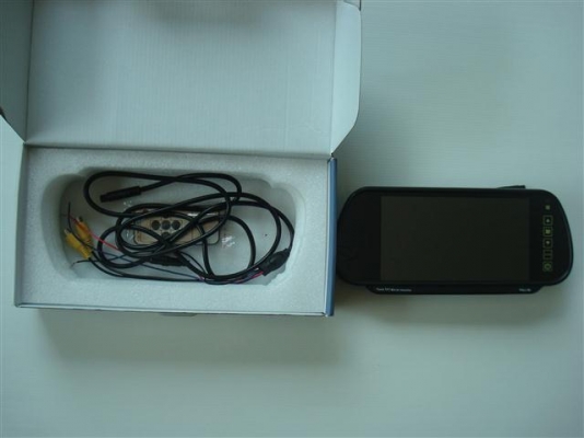 กระจกมองหลังจอ LCD 7นิ้วครับ 2 AV ตัดสลับเข้ากล้องถอยอัตโนมัติ