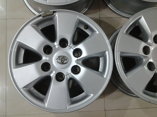 ขายแม็กติดรถ TOYOTA พรีรันเนอร์ ขอบ15" 6รู ราคา 6,400.- ขายแม็กติดรถ TOYOTA พรีรันเนอร์ ขอบ15" 6รู ราคา 6,400.-