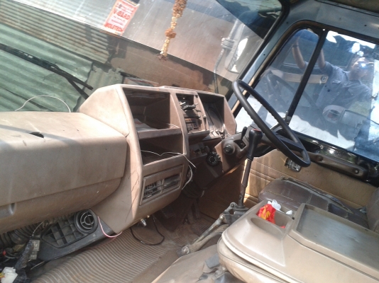 ขายหัวรถสิบล้อ