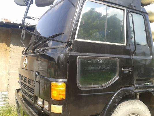 ขายหัวรถสิบล้อ